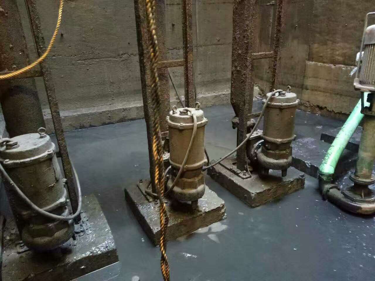 榆次污水池清理